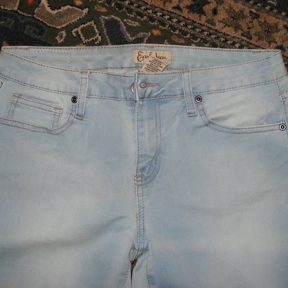 Earl Jeans Washed Blue Stretchy Jeans Size 8 - Picture 2 of 6